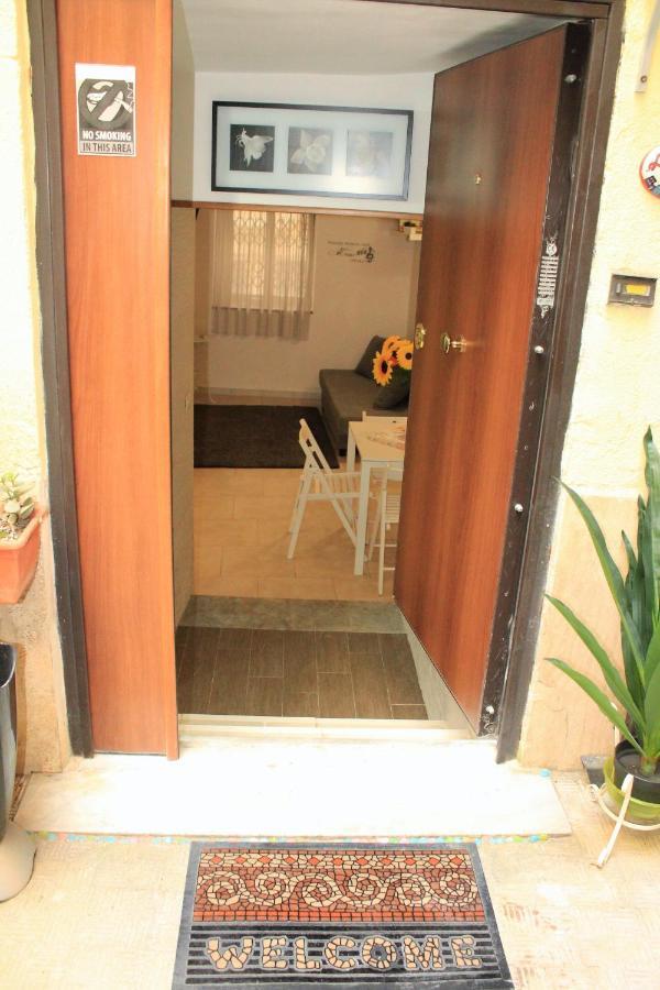 Casa Vacanze Angelica Salerno Esterno foto