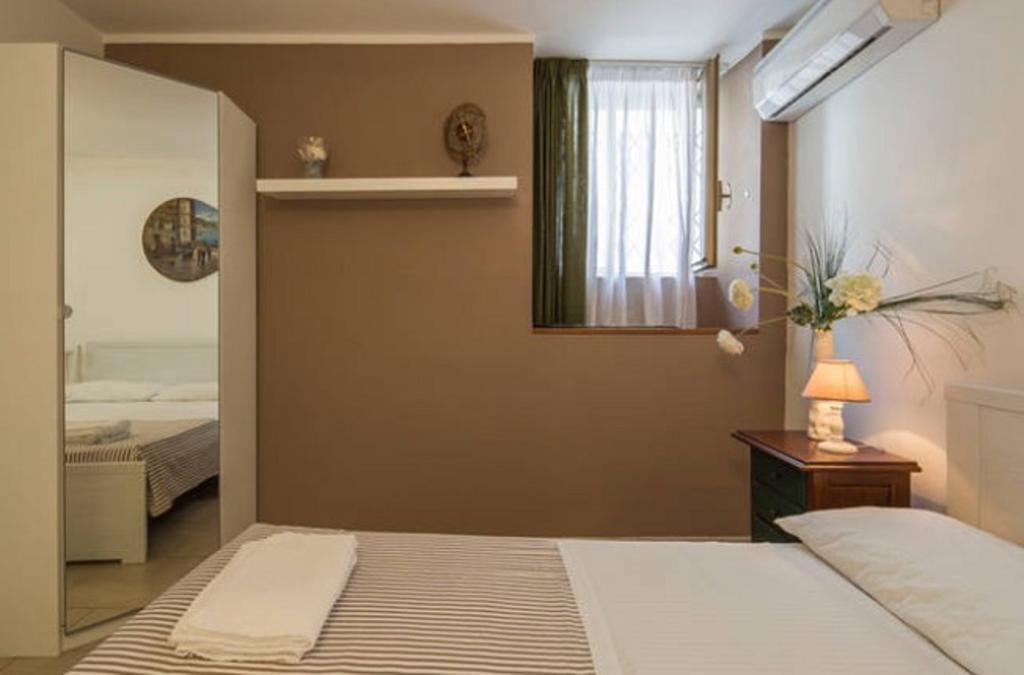 Casa Vacanze Angelica Salerno Esterno foto