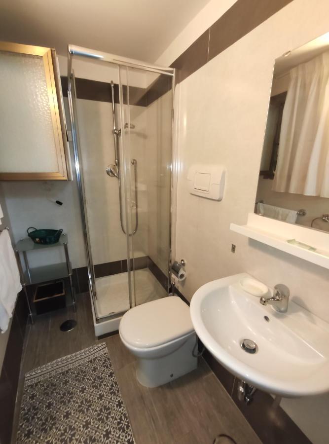 Casa Vacanze Angelica Salerno Esterno foto